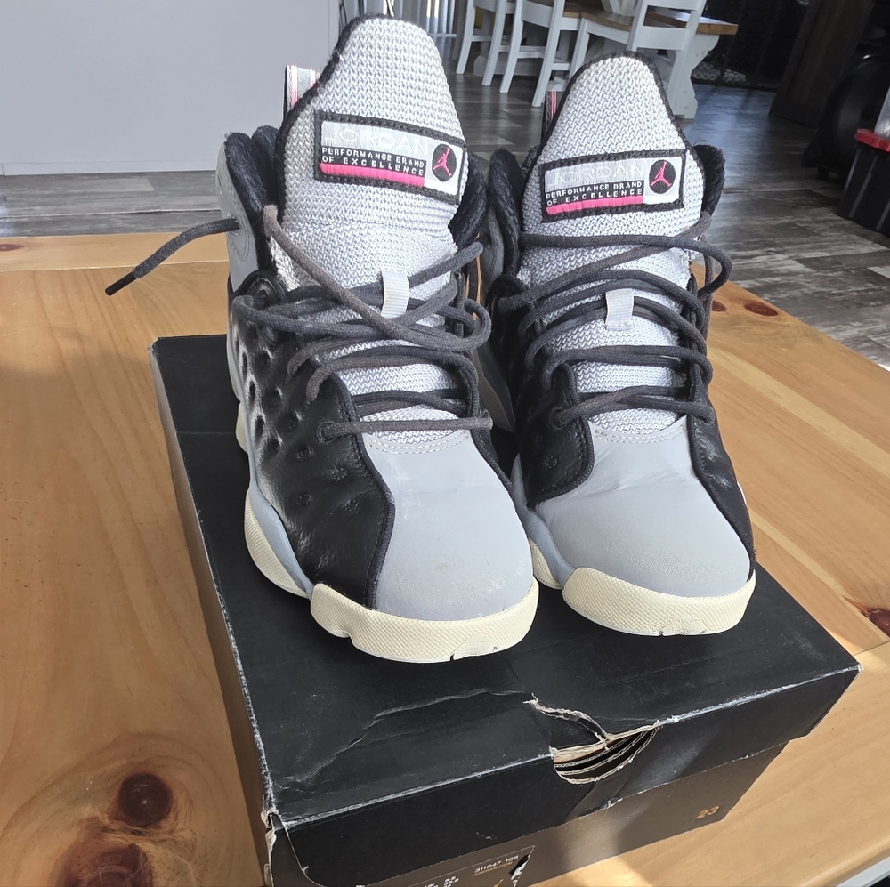 Nike Air Jordan Jumpman Team II GG Black Gray Basketball Sneakers Shoes Size 6Y